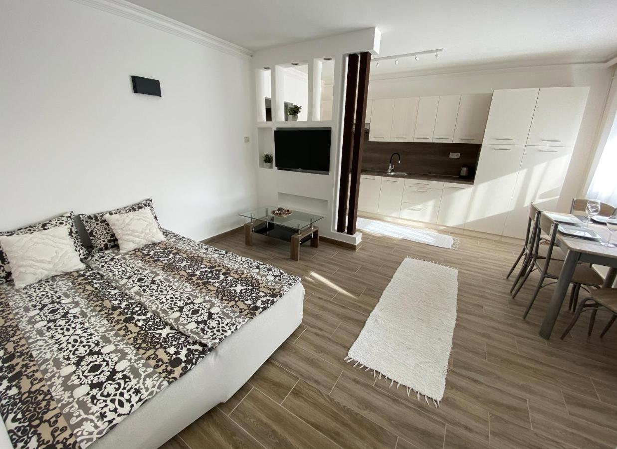 Andrea Apartmanok 2 Hajdúszoboszló Exteriér fotografie